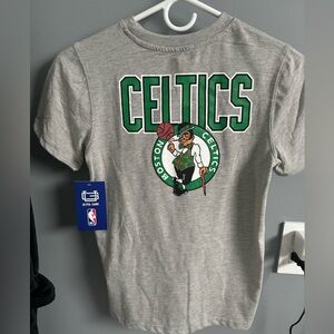 NWT! Brand new kids (or petite ladies) Boston Celtics T-shirt. Sz 10/12